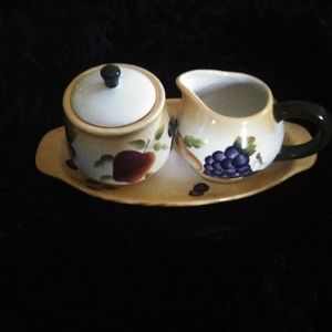 Home Interiors Sugar and Creamer set